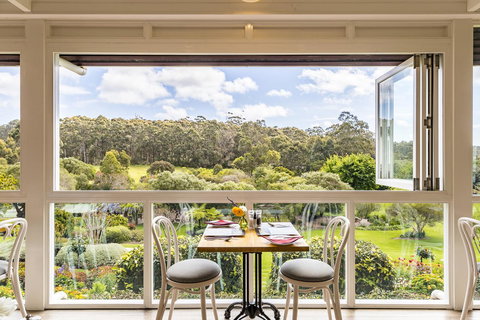 Grand Mercure Basildene Manor - ACT Tourism 10