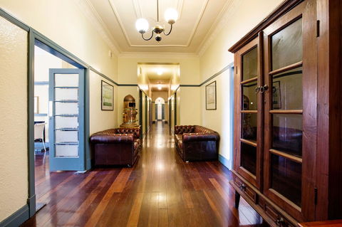 Captain Stirling Hotel - ACT Tourism 22