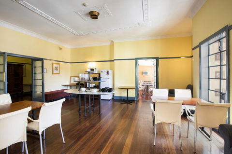 Captain Stirling Hotel - ACT Tourism 13