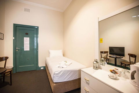Captain Stirling Hotel - ACT Tourism 34