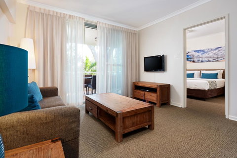 Broadwater Resort Como - ACT Tourism 10