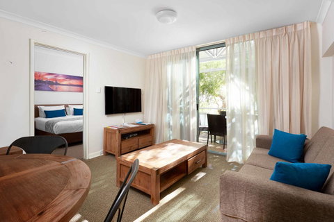 Broadwater Resort Como - ACT Tourism 15