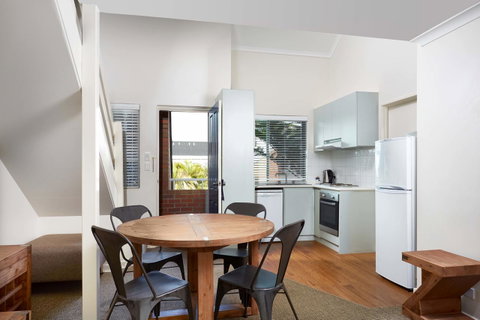 Broadwater Resort Como - ACT Tourism 17