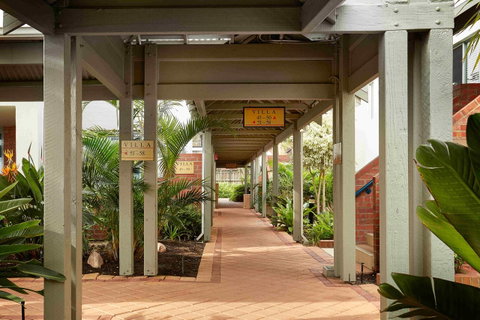 Broadwater Resort Como - ACT Tourism 25