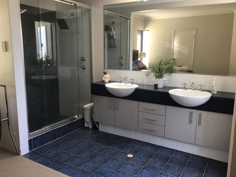 BeachHideaway@Scarborough - ACT Tourism 6