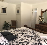 Blue Lake Family Retreat - ACT Tourism