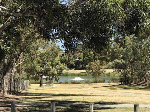 Blue Lake Family Retreat - ACT Tourism 30