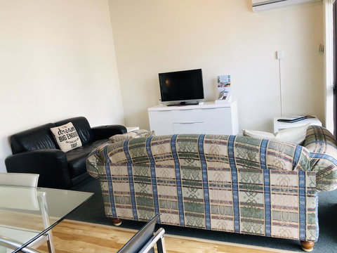 Seashore Memories - Sleeps 3 - ACT Tourism 4