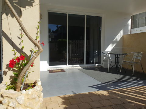 Stirling Apartments - Studio 1 - ACT Tourism 7