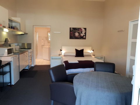 Stirling Apartments - Studio 1 - ACT Tourism 4