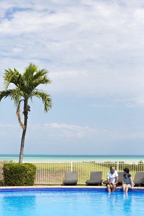 Moonlight Bay Suites - ACT Tourism 4