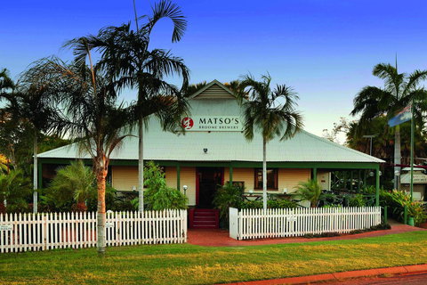Moonlight Bay Suites - ACT Tourism 17