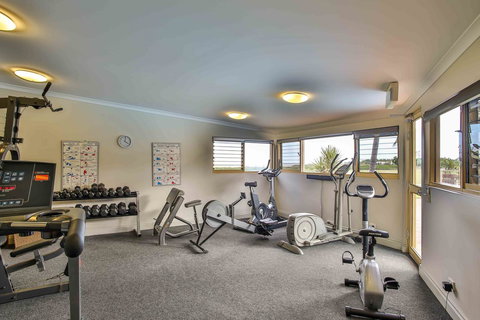 Moonlight Bay Suites - ACT Tourism 16