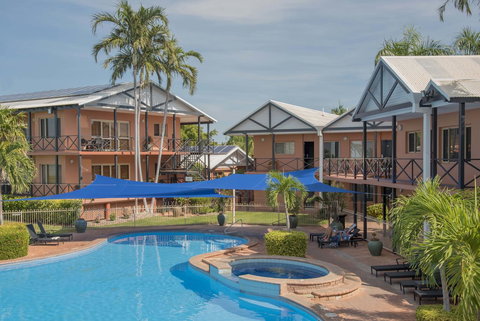 Moonlight Bay Suites - ACT Tourism 3