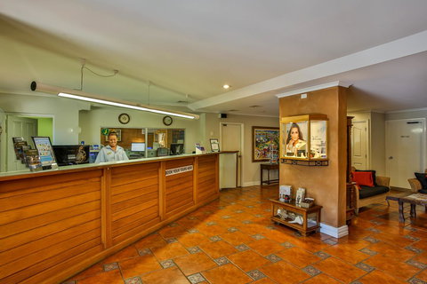 Moonlight Bay Suites - ACT Tourism 20