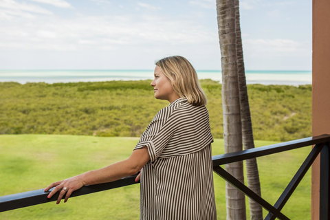 Moonlight Bay Suites - ACT Tourism 5
