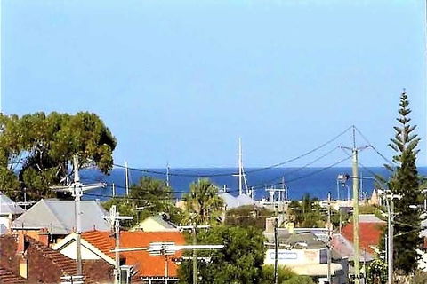 Fremantle Heritage Home For You To Enjoy! - ACT Tourism 1