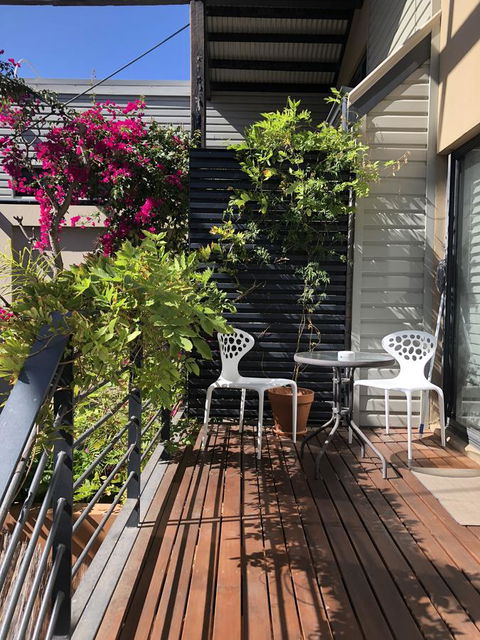 Spacious Central Townhouse - ACT Tourism 1
