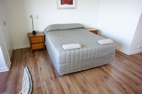 Studio 208 With Ocean Views - ACT Tourism 5