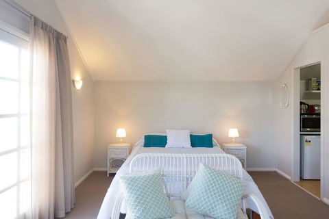 Fremantle Local Beach Studio - ACT Tourism 14