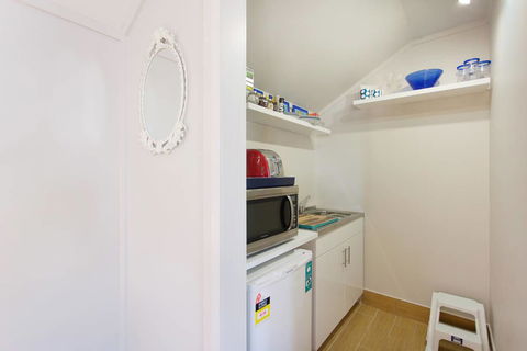Fremantle Local Beach Studio - ACT Tourism 18