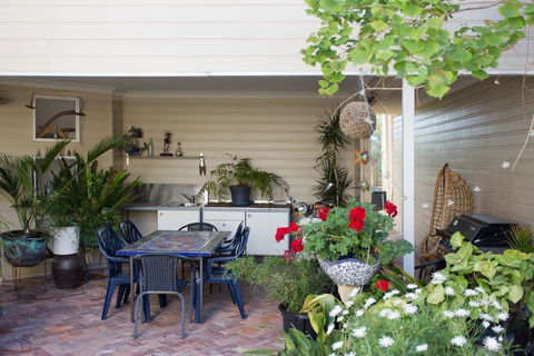Fremantle Local Beach Studio - ACT Tourism 11