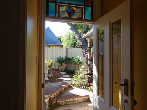 The Blacksmiths Cottage - ACT Tourism 8