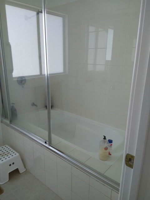 DIANELLA Budget Rooms Happy Place To Stay - ACT Tourism 37