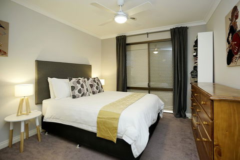 Marcus Villa Booragoon - ACT Tourism 1