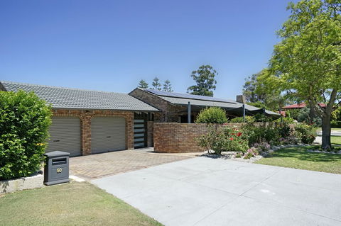 Marcus Villa Booragoon - ACT Tourism 5