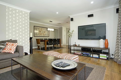 Marcus Villa Booragoon - ACT Tourism 4