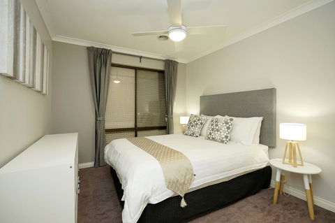 Marcus Villa Booragoon - ACT Tourism 11