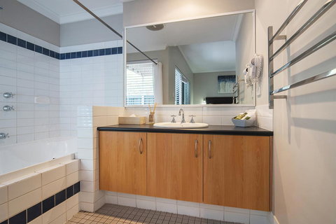 Margarets Forest - ACT Tourism 13