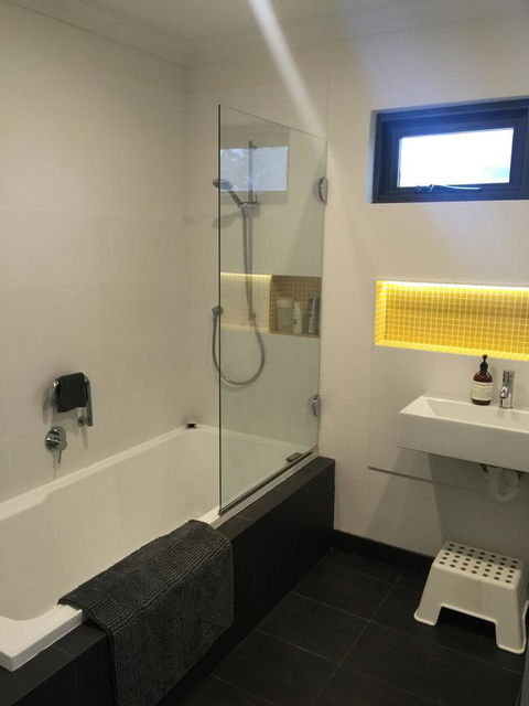 The Pool House - Fremantle - ACT Tourism 6