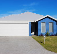 The beach house - ACT Tourism