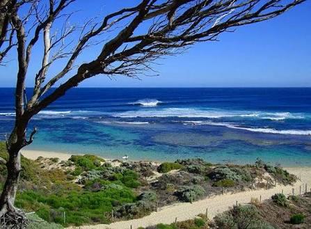 The Beach House - ACT Tourism 5