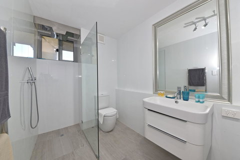 Cottesloe Apartment Close To Beach - ACT Tourism 12