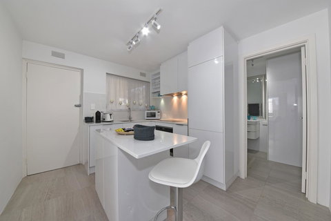 Cottesloe Apartment Close To Beach - ACT Tourism 11