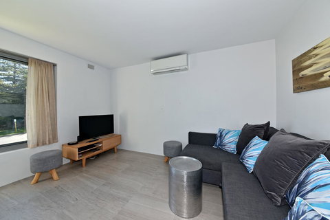 Cottesloe Apartment Close To Beach - ACT Tourism 10