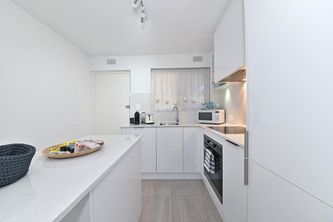 Cottesloe Apartment Close To Beach - ACT Tourism 3