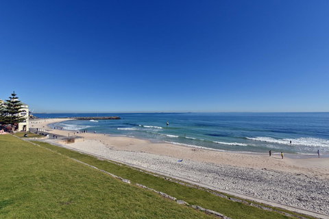 Cottesloe Apartment Close To Beach - ACT Tourism 24