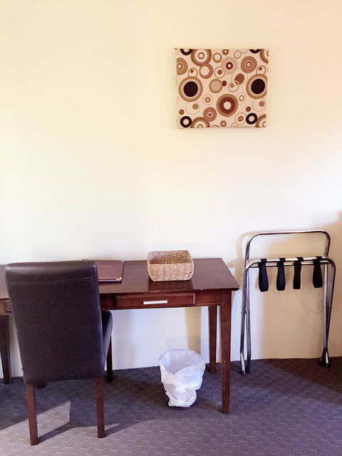 Joondalup City Hotel - ACT Tourism 10