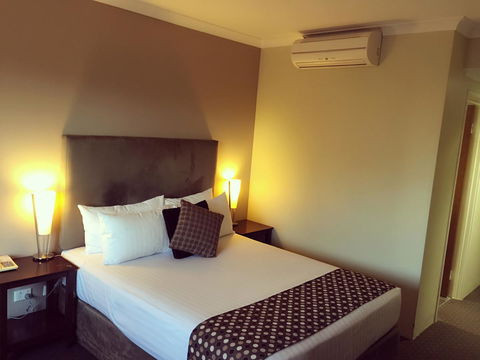 Joondalup City Hotel - ACT Tourism 23