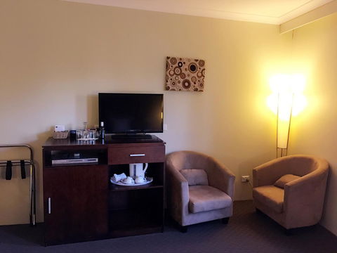 Joondalup City Hotel - ACT Tourism 9