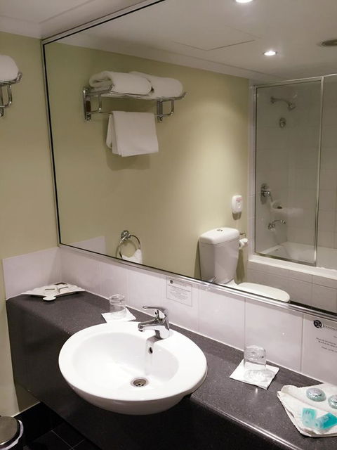 Joondalup City Hotel - ACT Tourism 14