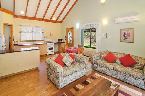 Yelverton Brook Conservation Sanctuary - ACT Tourism 38