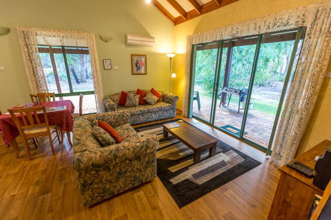 Yelverton Brook Conservation Sanctuary - ACT Tourism 13