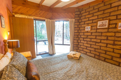 Yelverton Brook Conservation Sanctuary - ACT Tourism 14