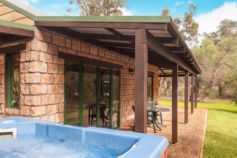 Yelverton Brook Conservation Sanctuary - ACT Tourism 10