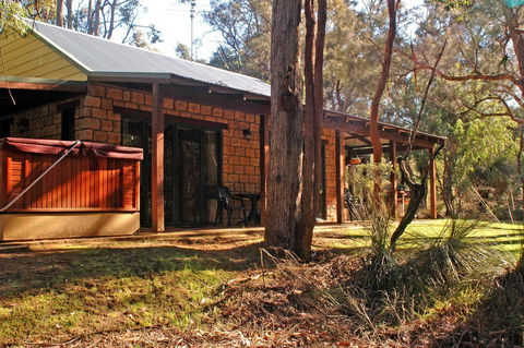 Yelverton Brook Conservation Sanctuary - ACT Tourism 8